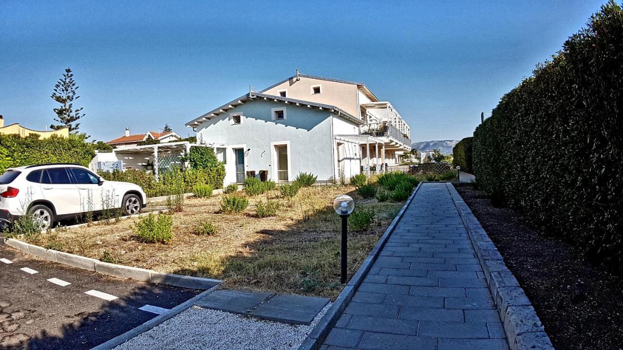 Asinaro Residence - Fronte Mare Calabernardo Buitenkant foto